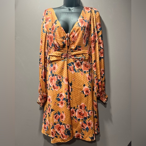 𐙚⋆˚✿˖° BEYOND the RADAR Floral Print Casual Dress Neutral 𐙚⋆˚✿˖° - Picture 1 of 13